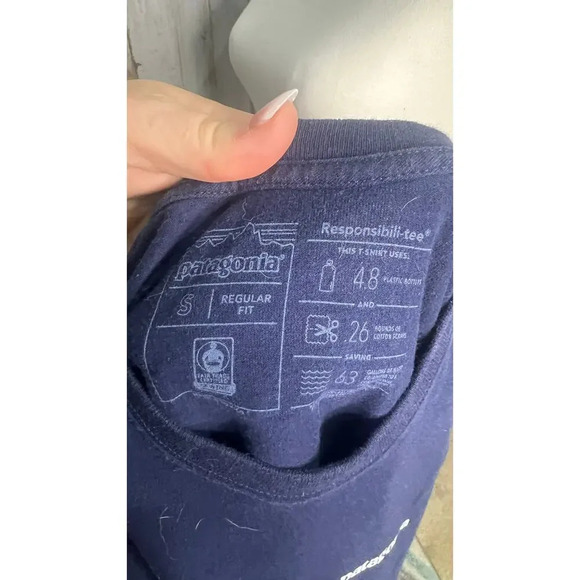 Patagonia Men's Long Sleeve Graphic Tee Blue Size Small Crew Neck - Picture 6 of 6